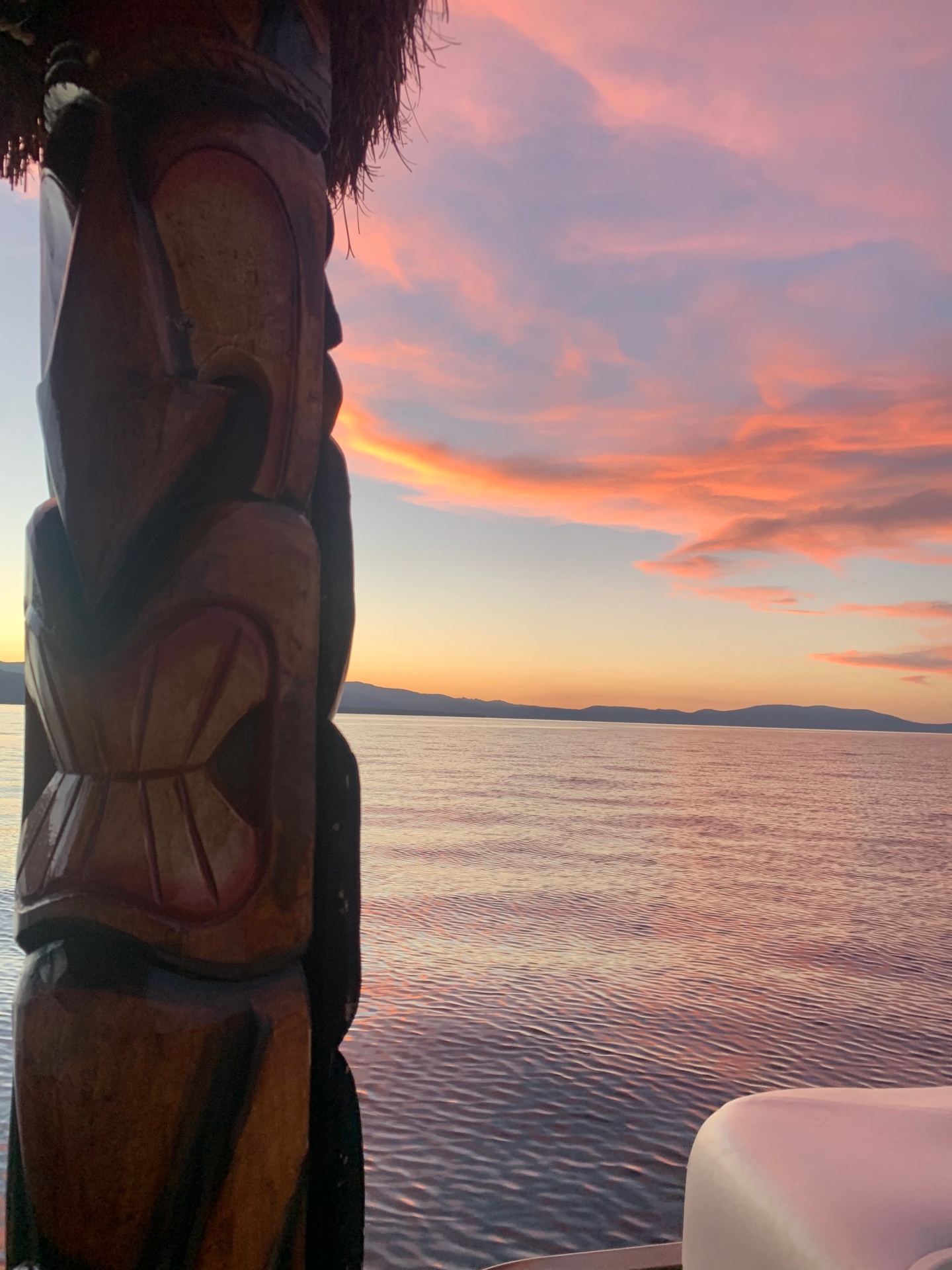 Pink Tahoe sunset behind the tiki totem